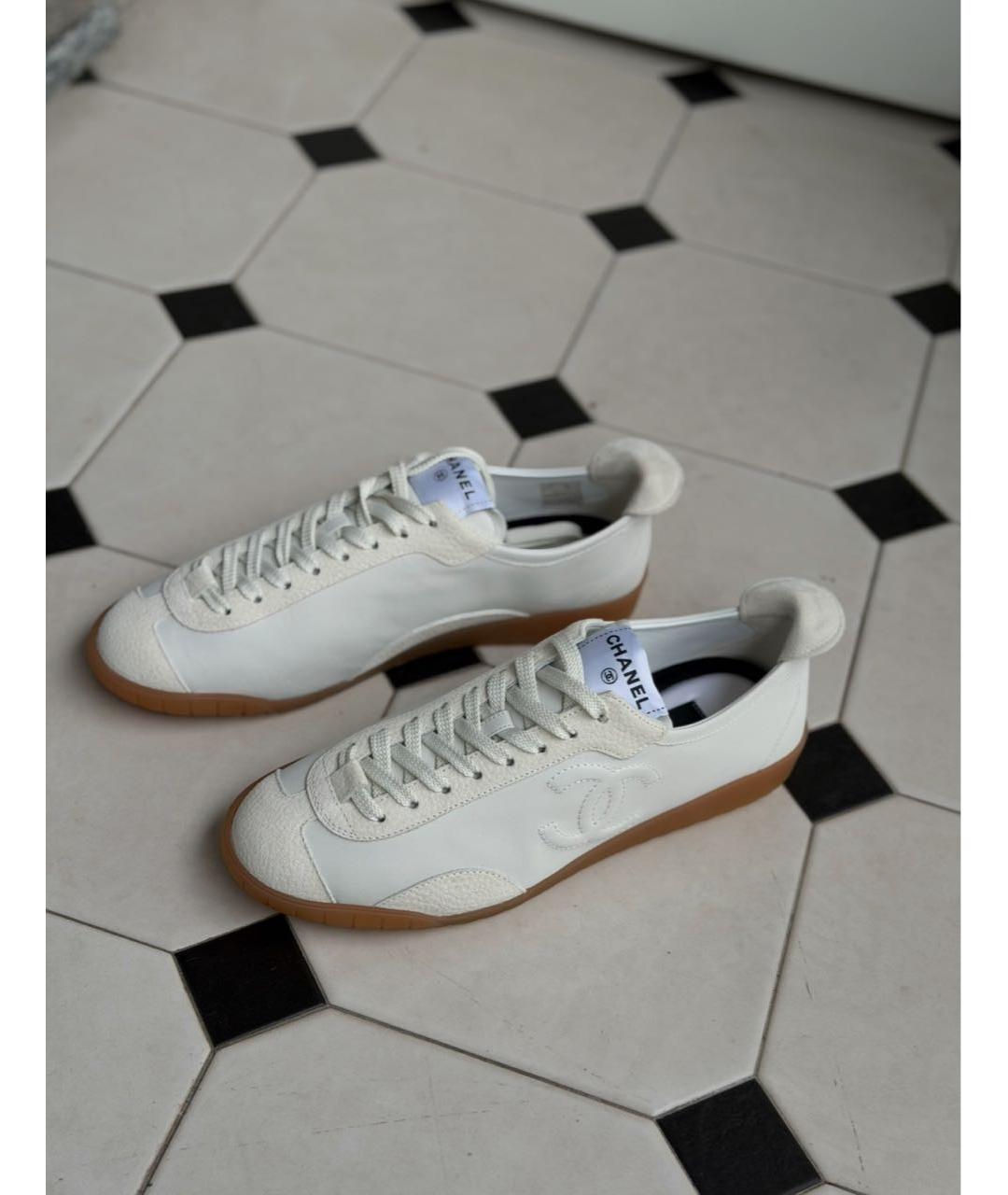 CHANEL Бежевые кожаные кеды, фото 4