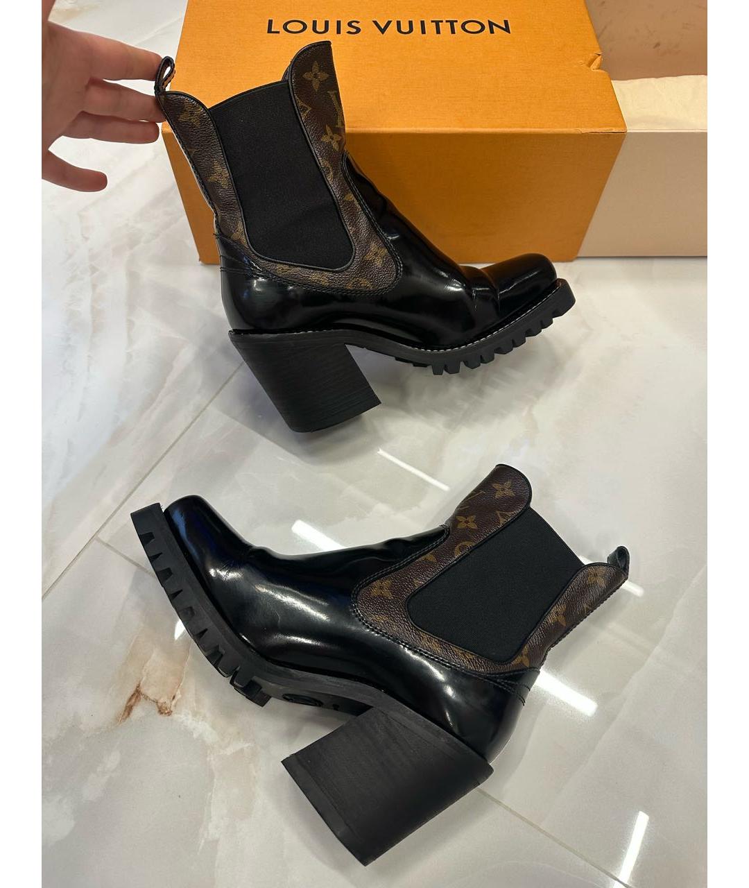 LOUIS VUITTON Коричневые ботильоны, фото 5