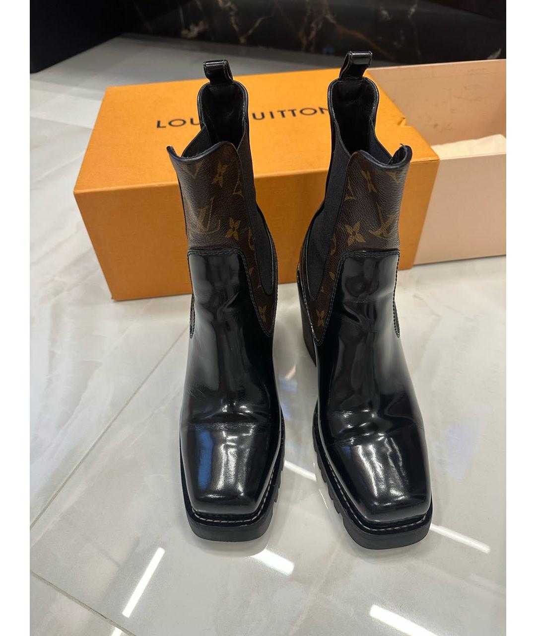 LOUIS VUITTON Коричневые ботильоны, фото 2