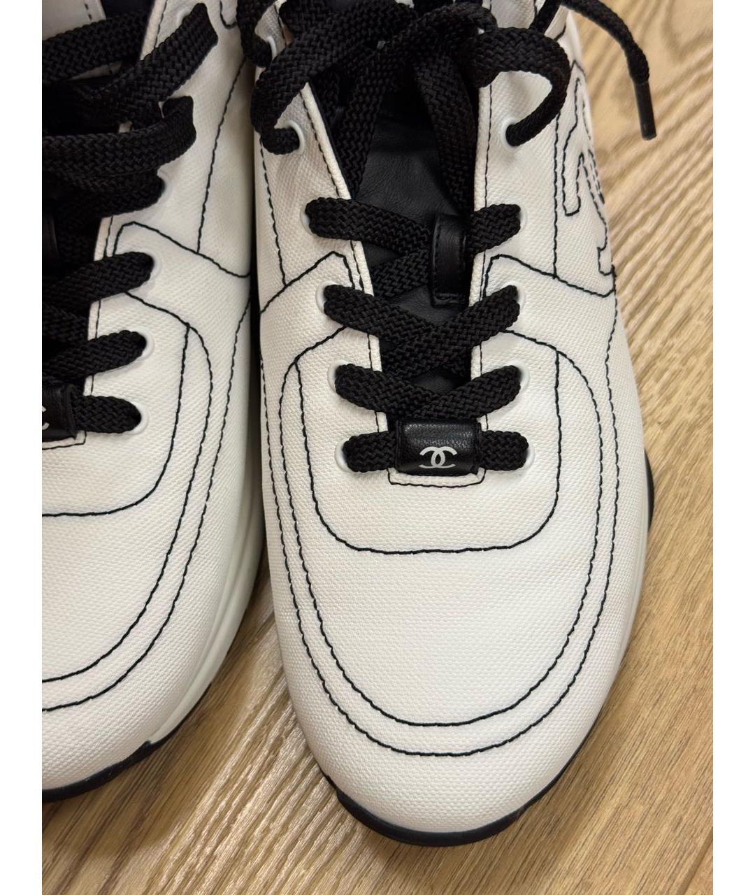 CHANEL Белые кроссовки, фото 3