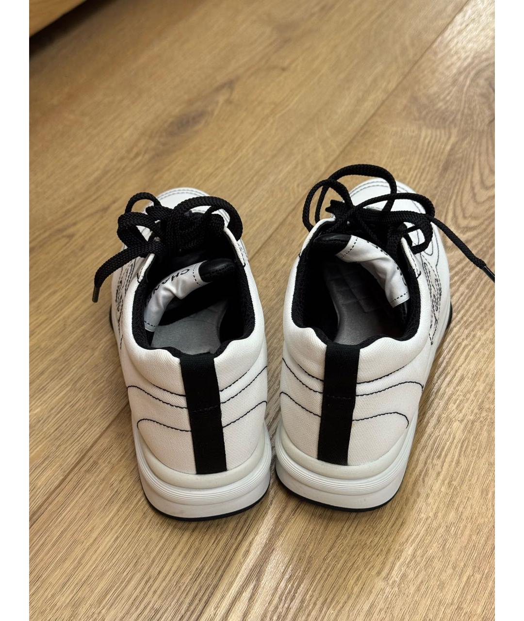 CHANEL Белые кроссовки, фото 2