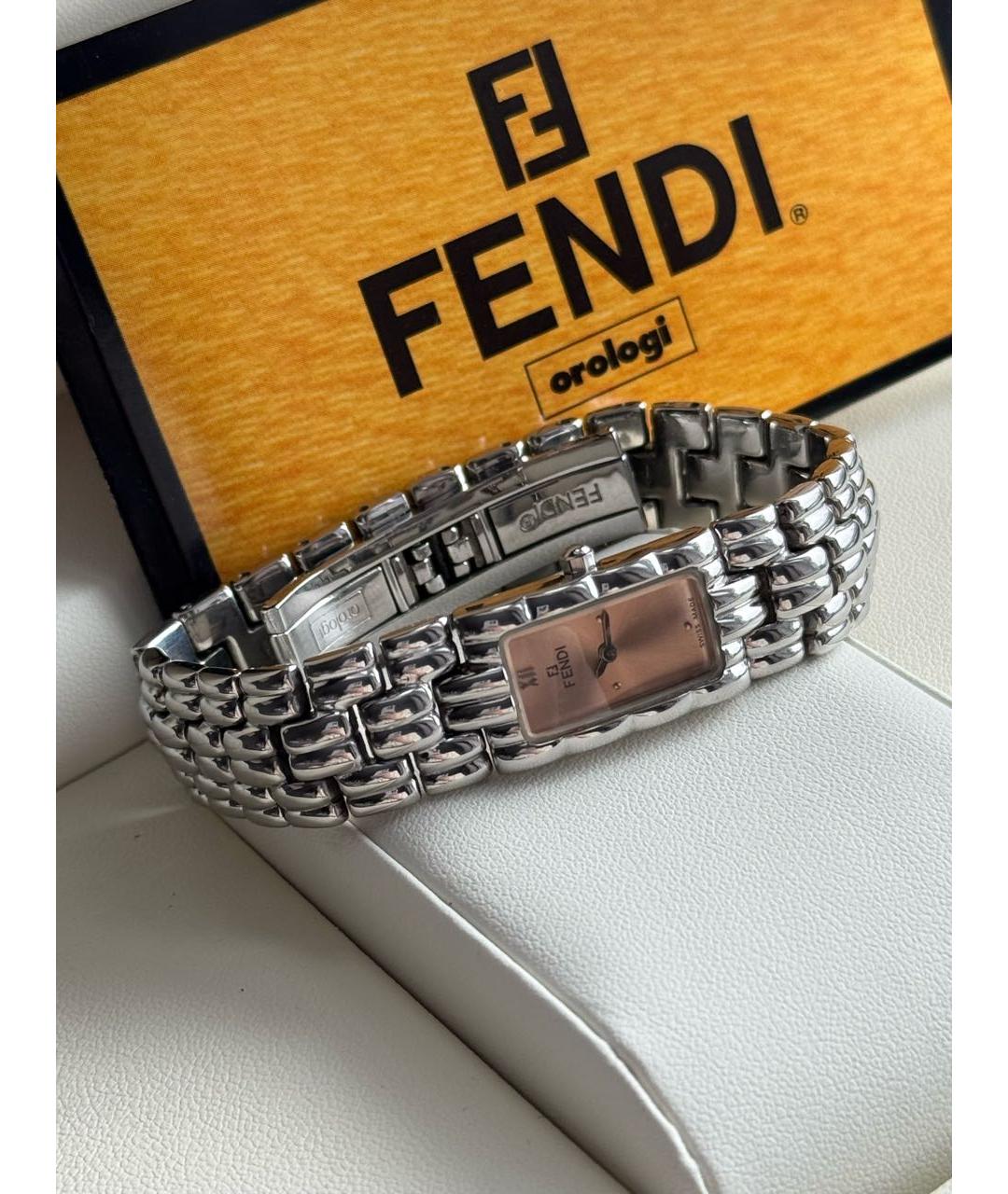 FENDI Серебряные металлические часы, фото 4