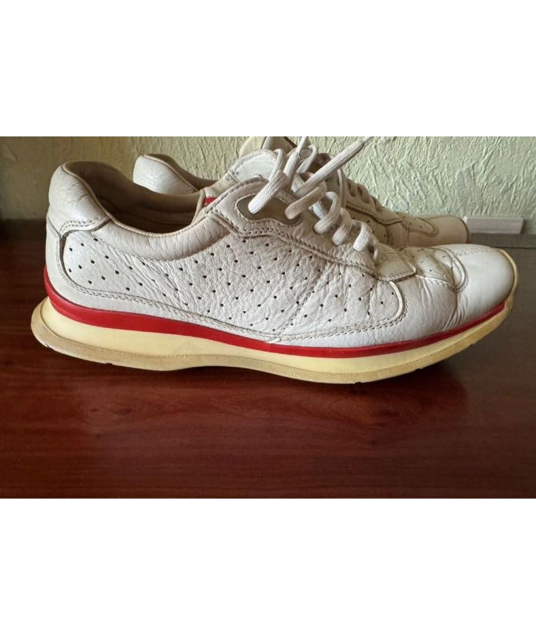 PRADA Белые кожаные кроссовки, фото 2