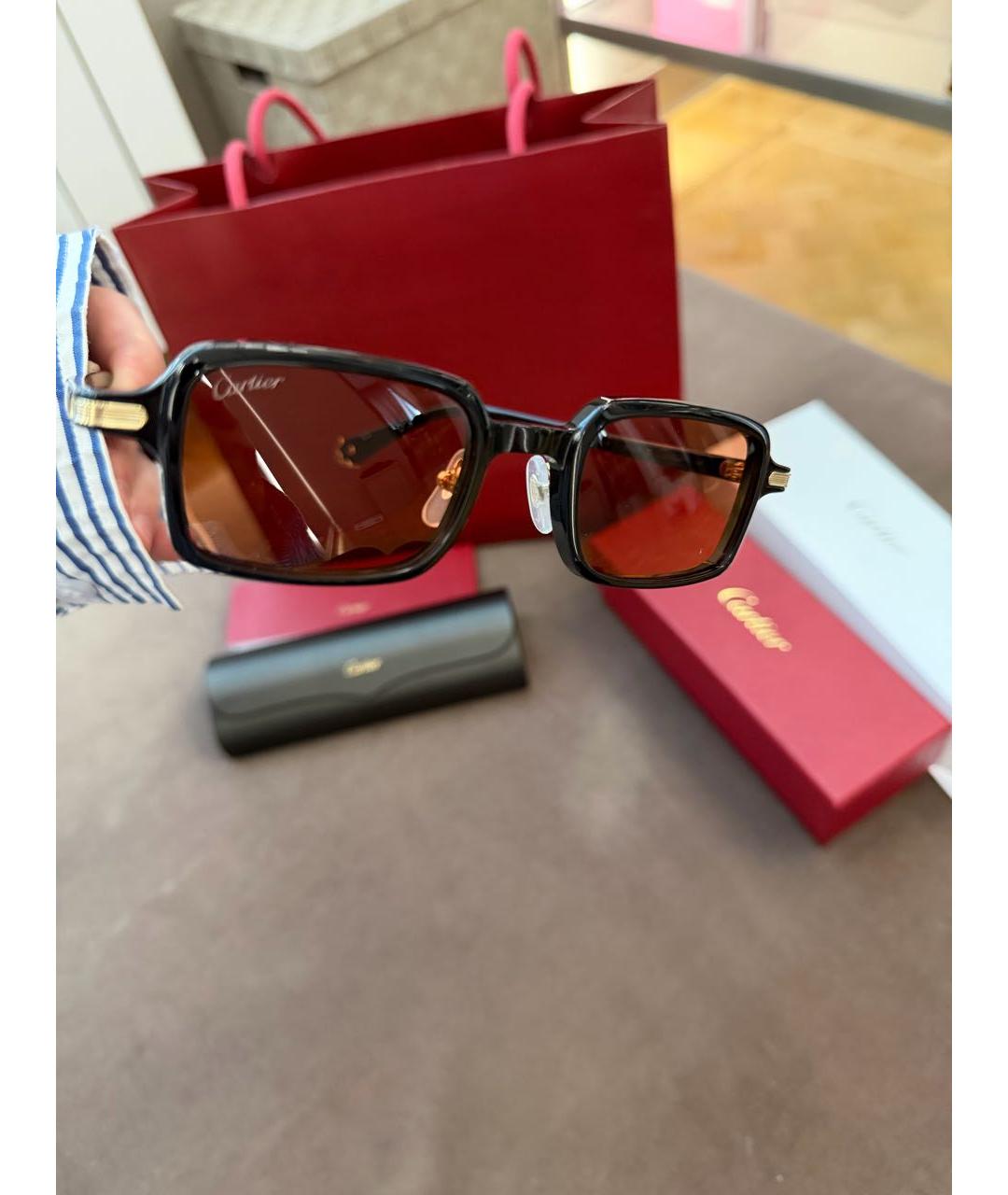 CARTIER Черные пластиковые солнцезащитные очки, фото 2