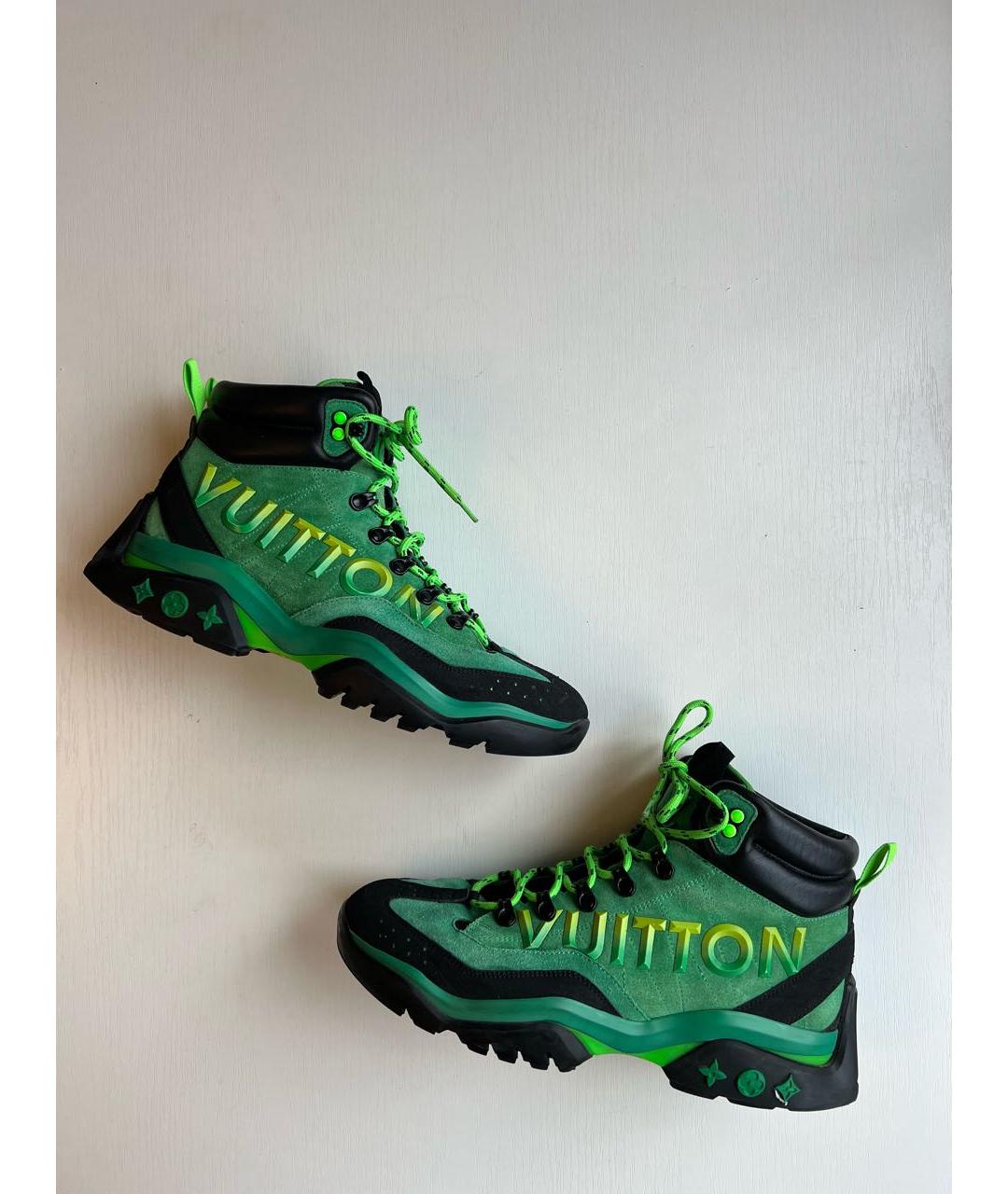 LOUIS VUITTON Зеленые замшевые высокие ботинки, фото 3