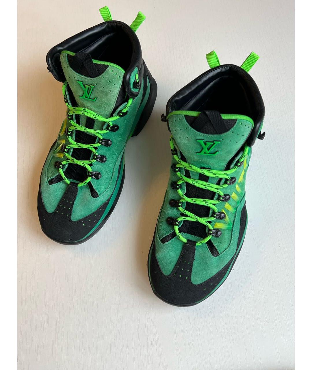 LOUIS VUITTON Зеленые замшевые высокие ботинки, фото 8