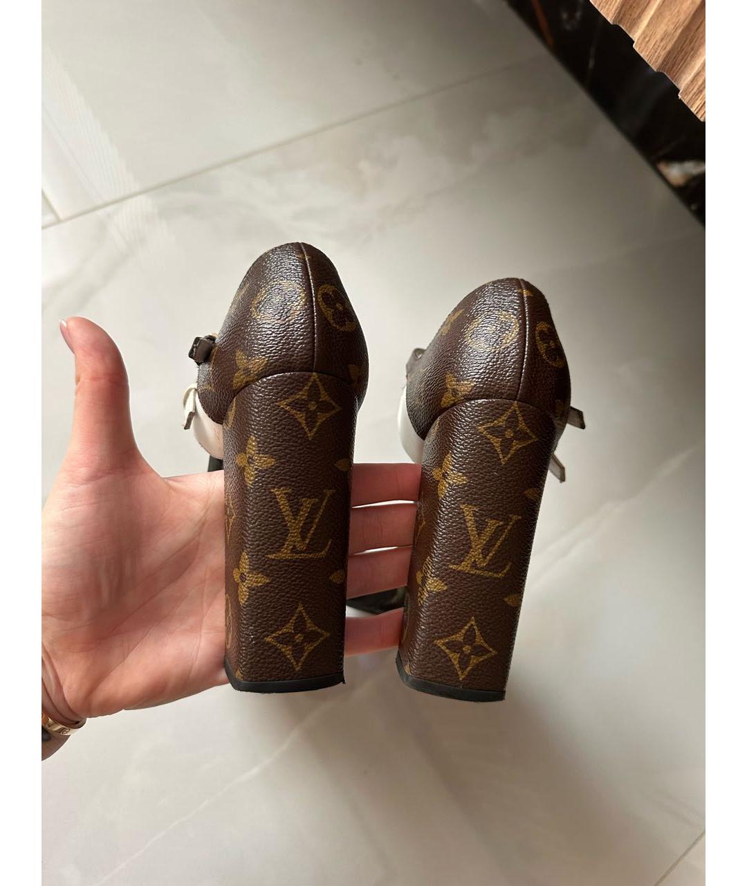 LOUIS VUITTON Коричневые кожаные босоножки, фото 2