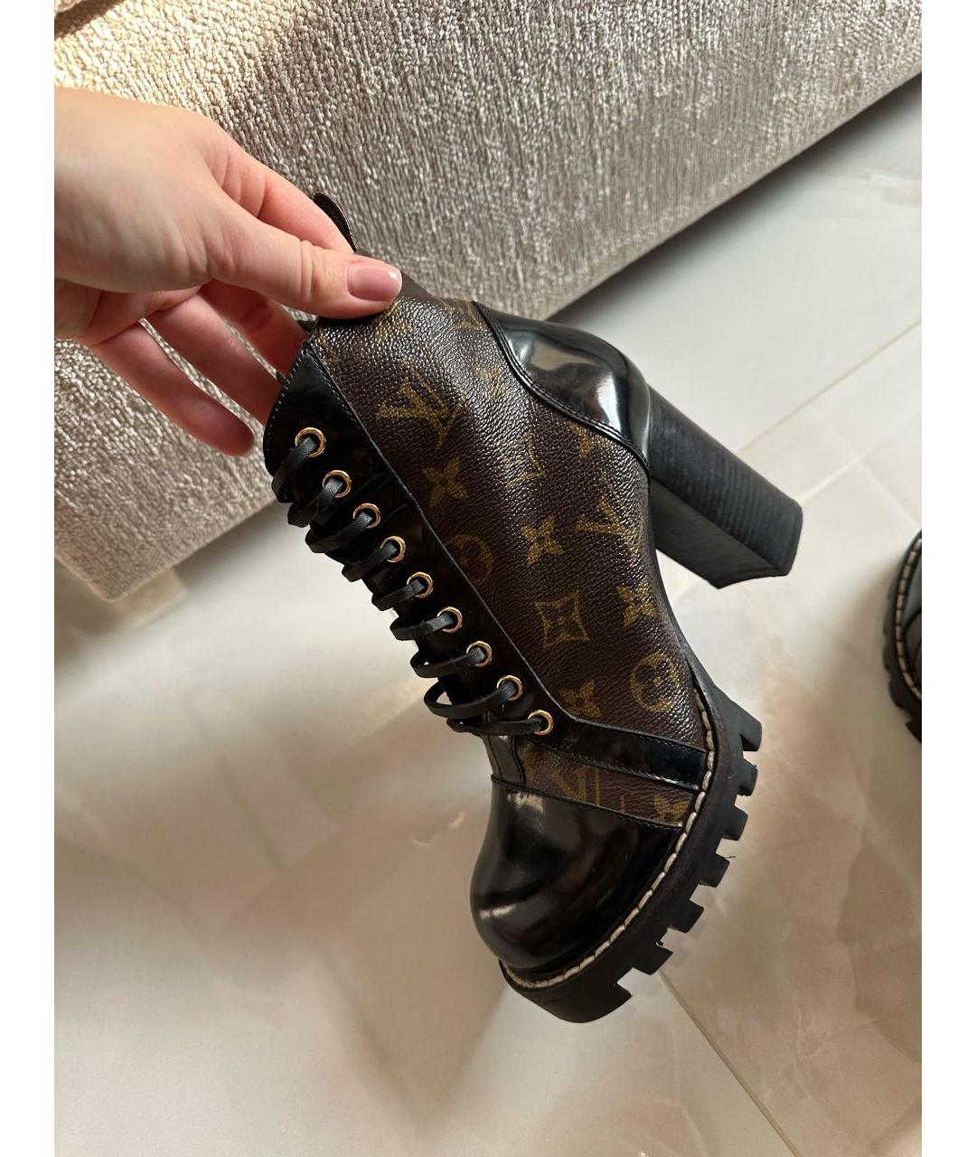 LOUIS VUITTON Коричневые ботильоны, фото 4