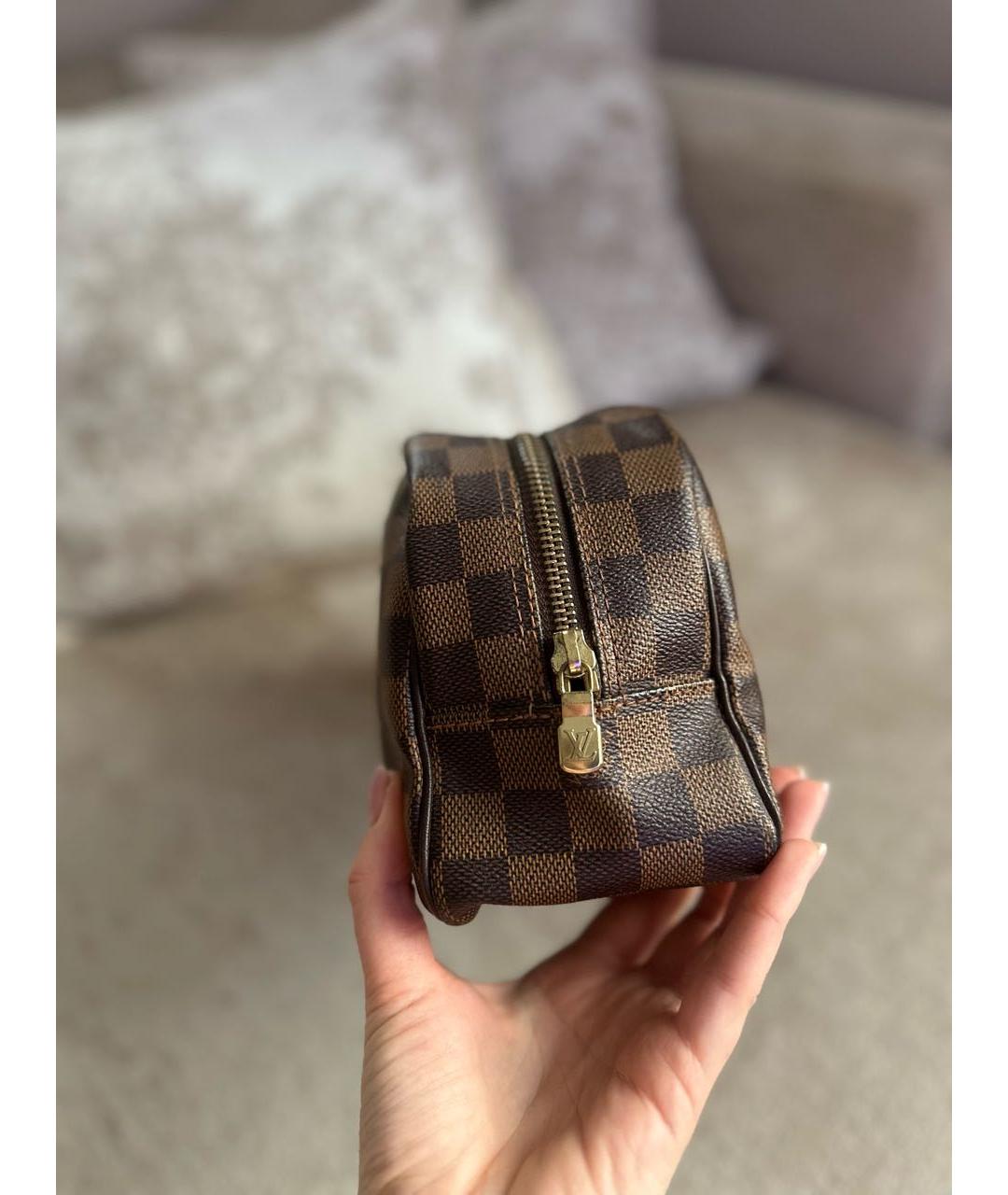 LOUIS VUITTON Коричневая косметичка, фото 3