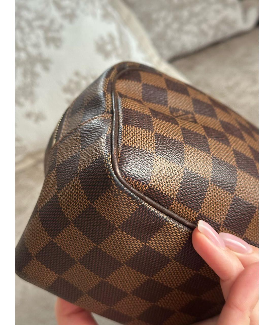 LOUIS VUITTON Коричневая косметичка, фото 8