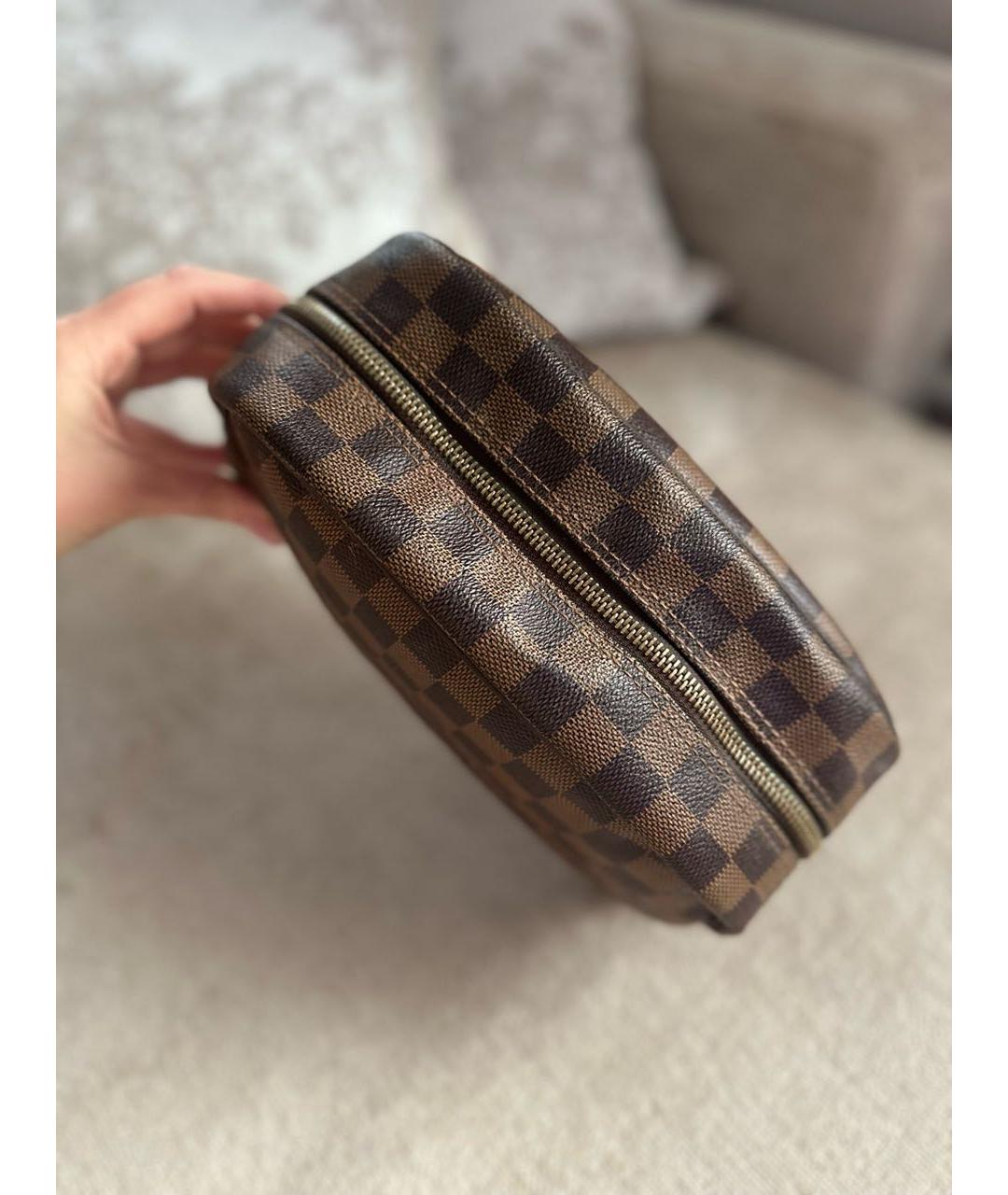 LOUIS VUITTON Коричневая косметичка, фото 2