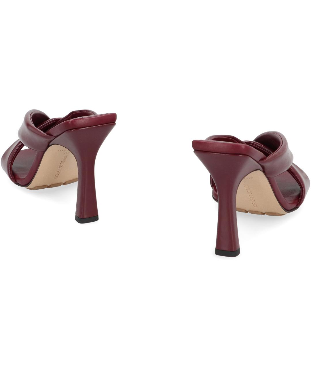 BOTTEGA VENETA Бордовые кожаные мюли, фото 4