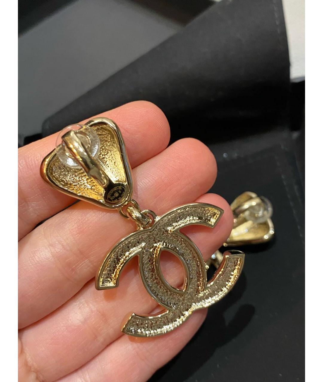 CHANEL Золотые металлические серьги, фото 5