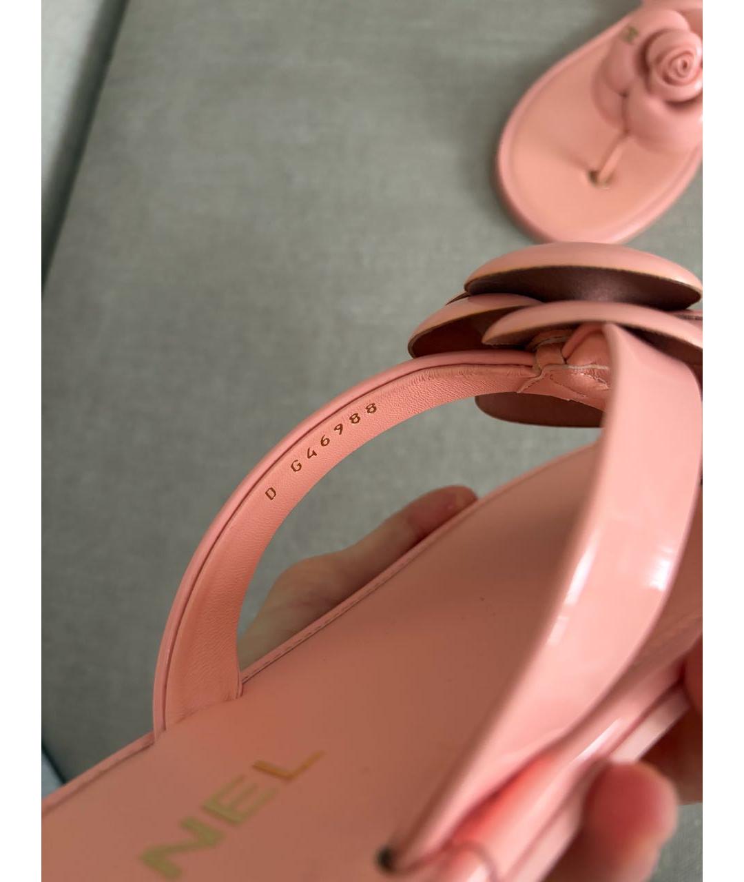 CHANEL Коралловые кожаные шлепанцы, фото 3