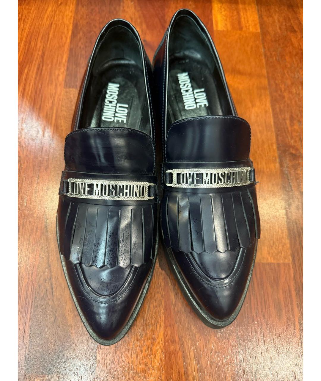 LOVE MOSCHINO Черные лоферы из лакированной кожи, фото 2