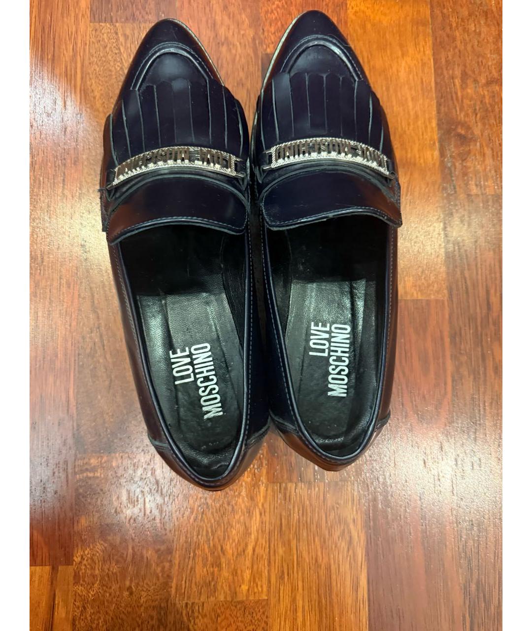 LOVE MOSCHINO Черные лоферы из лакированной кожи, фото 3