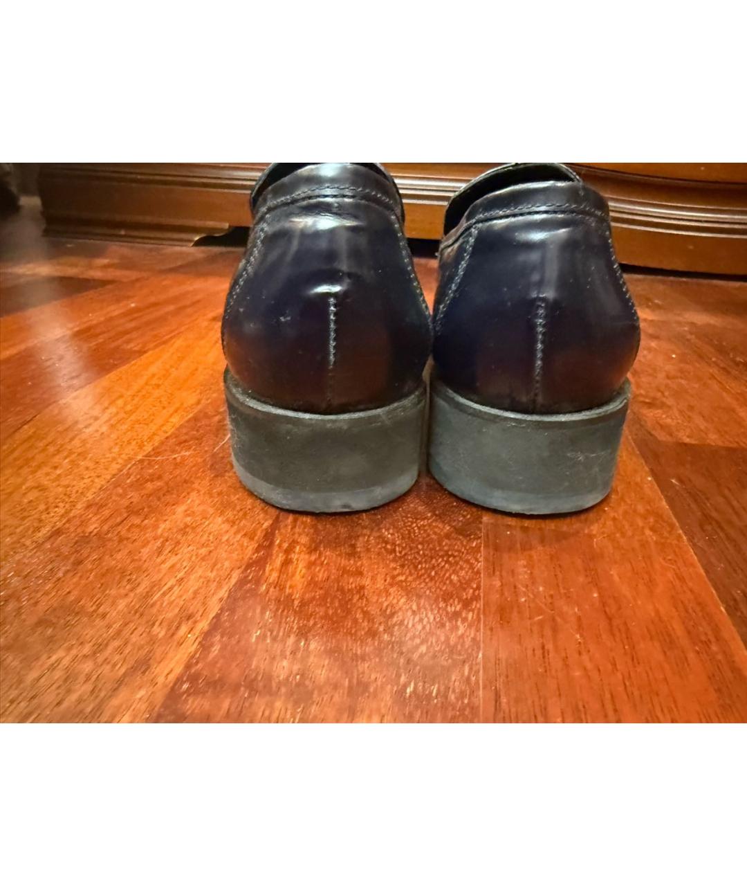 LOVE MOSCHINO Черные лоферы из лакированной кожи, фото 4