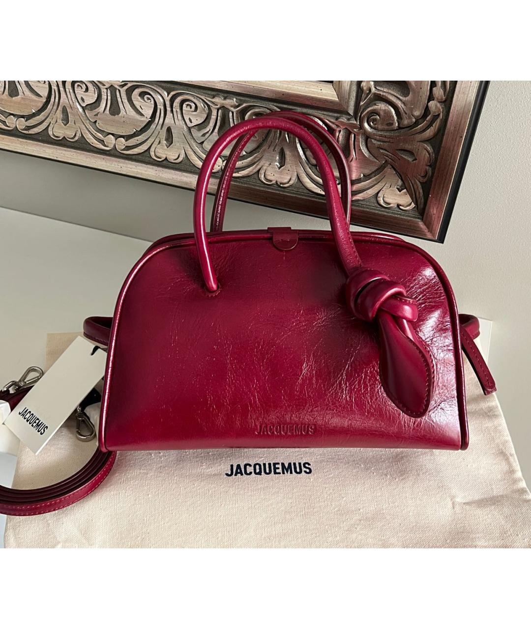 JACQUEMUS Бордовая кожаная сумка с короткими ручками, фото 2