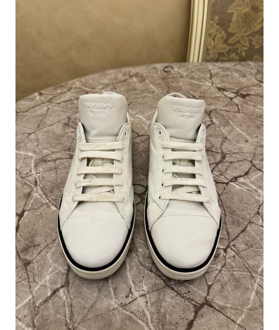 PRADA Белые кожаные кеды, фото 2
