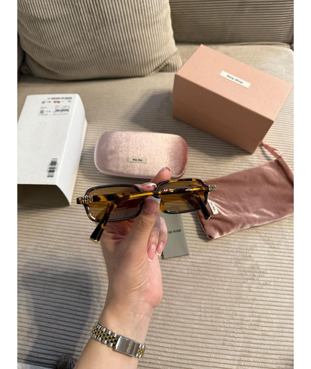 MIU MIU Коричневые пластиковые солнцезащитные очки, фото 3