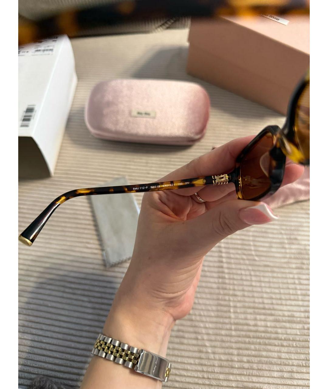 MIU MIU Коричневые пластиковые солнцезащитные очки, фото 5