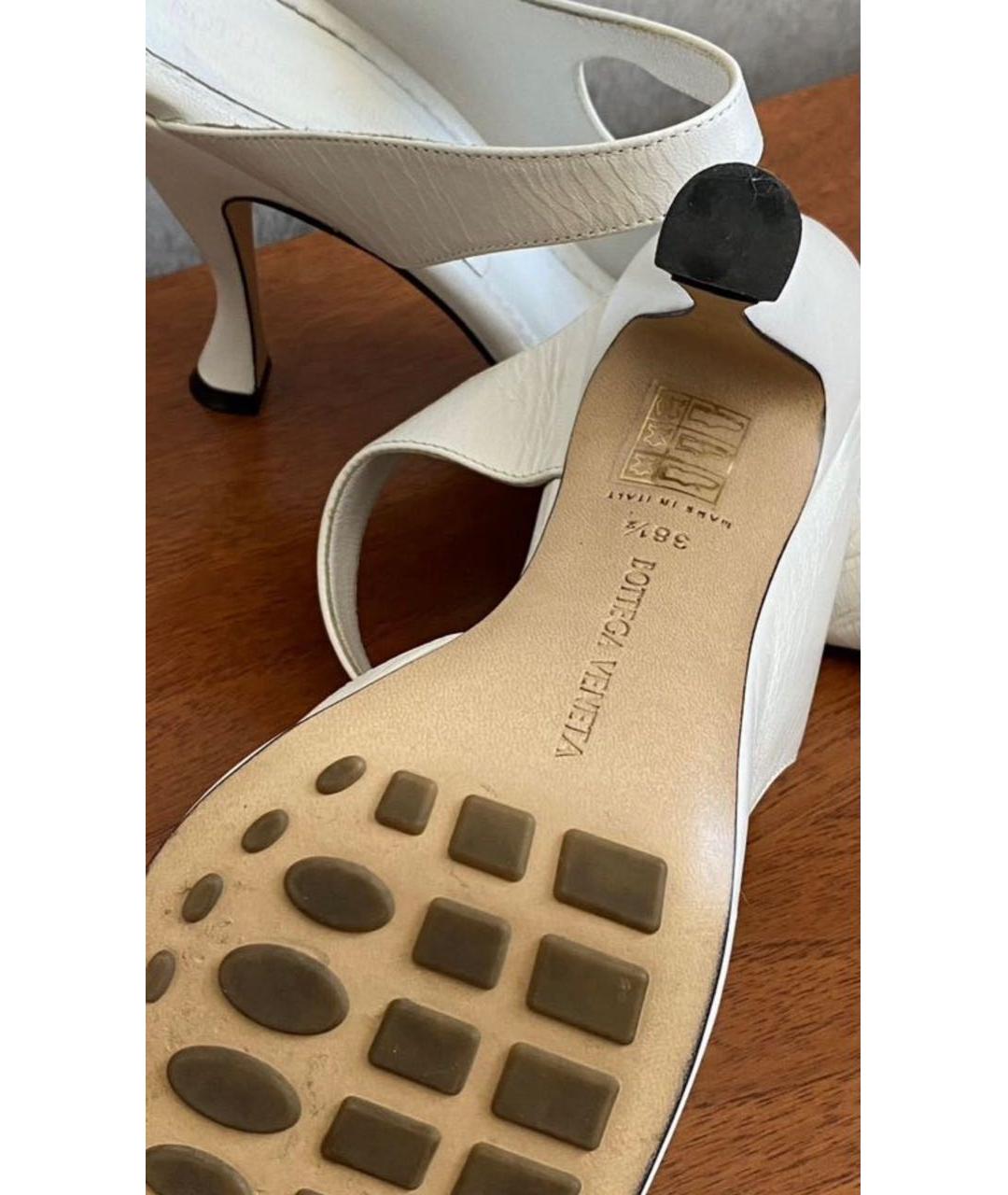 BOTTEGA VENETA Белые кожаные сабо, фото 3