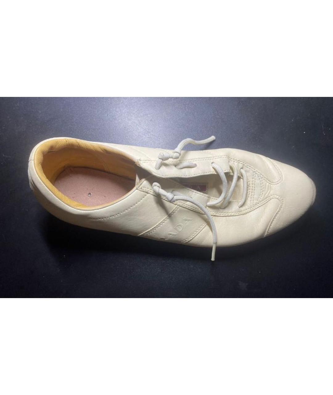 PRADA Белые кожаные низкие кроссовки / кеды, фото 4