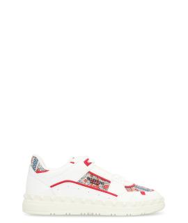 VALENTINO Низкие кроссовки / кеды