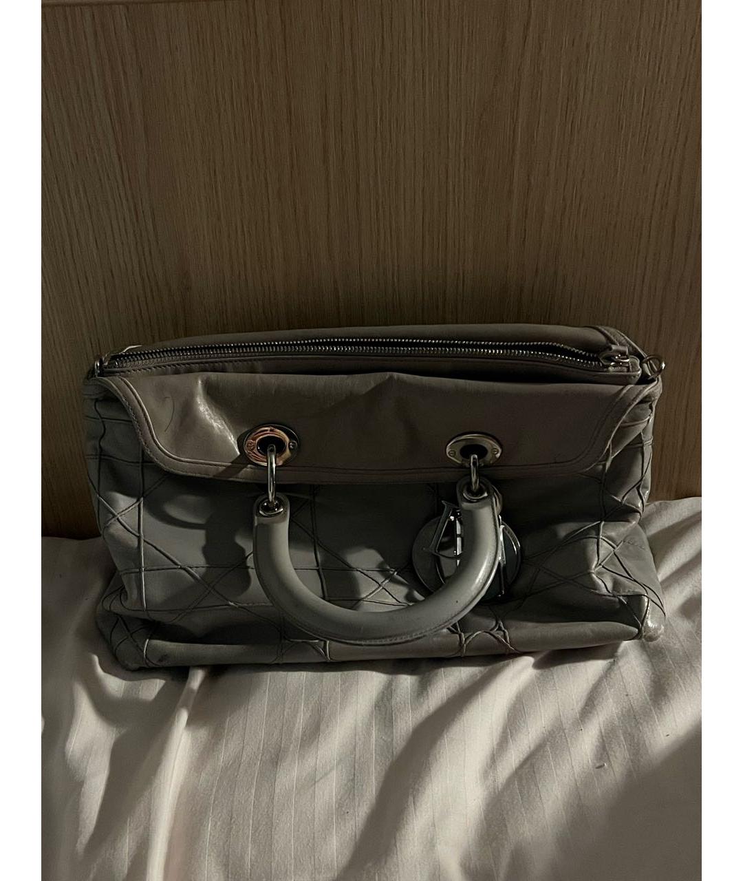 CHRISTIAN DIOR Серая кожаная сумка с короткими ручками, фото 2