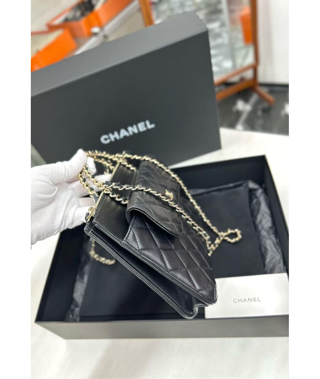 CHANEL Черная кожаная сумка через плечо, фото 4