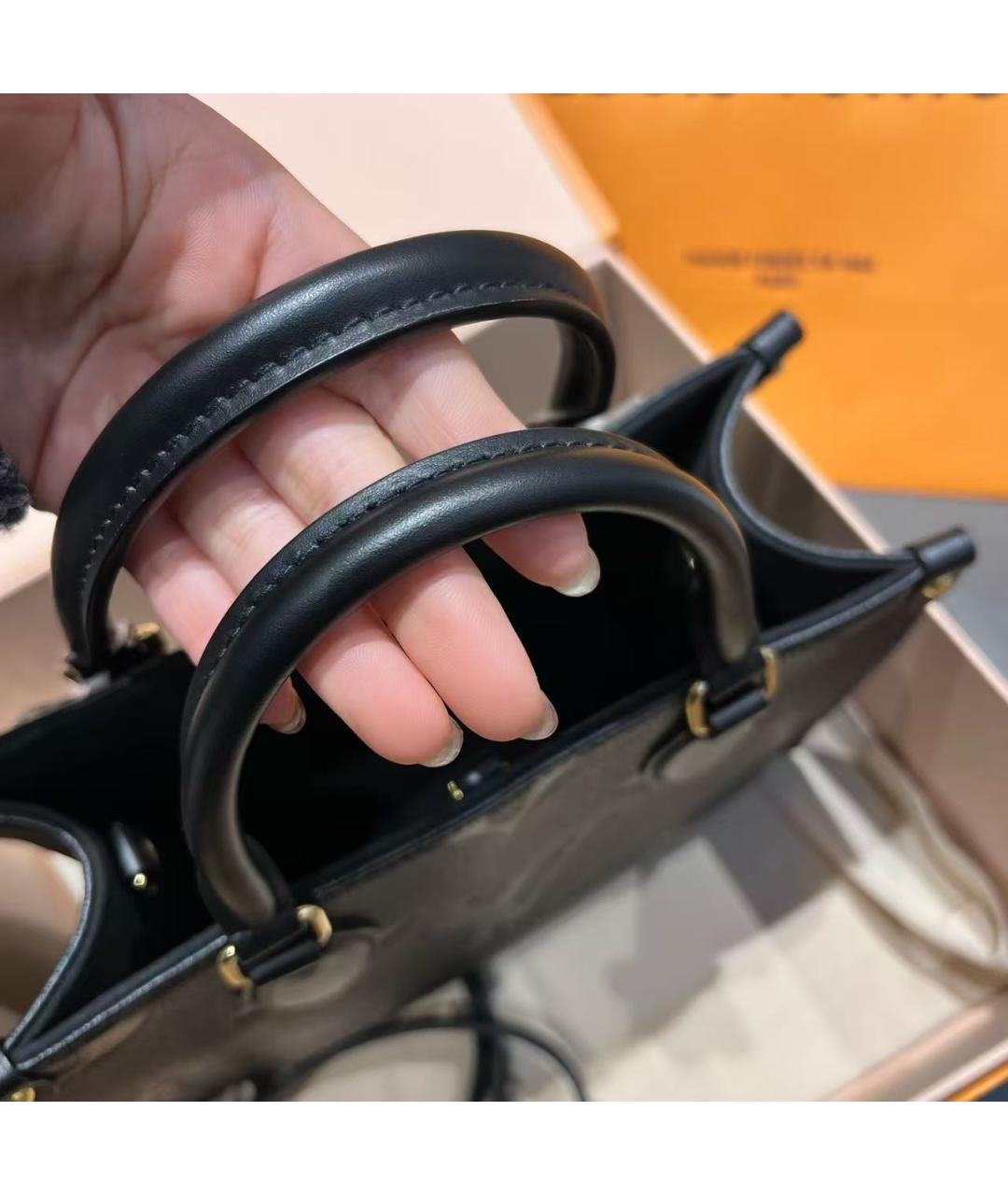 LOUIS VUITTON Черная кожаная сумка через плечо, фото 7