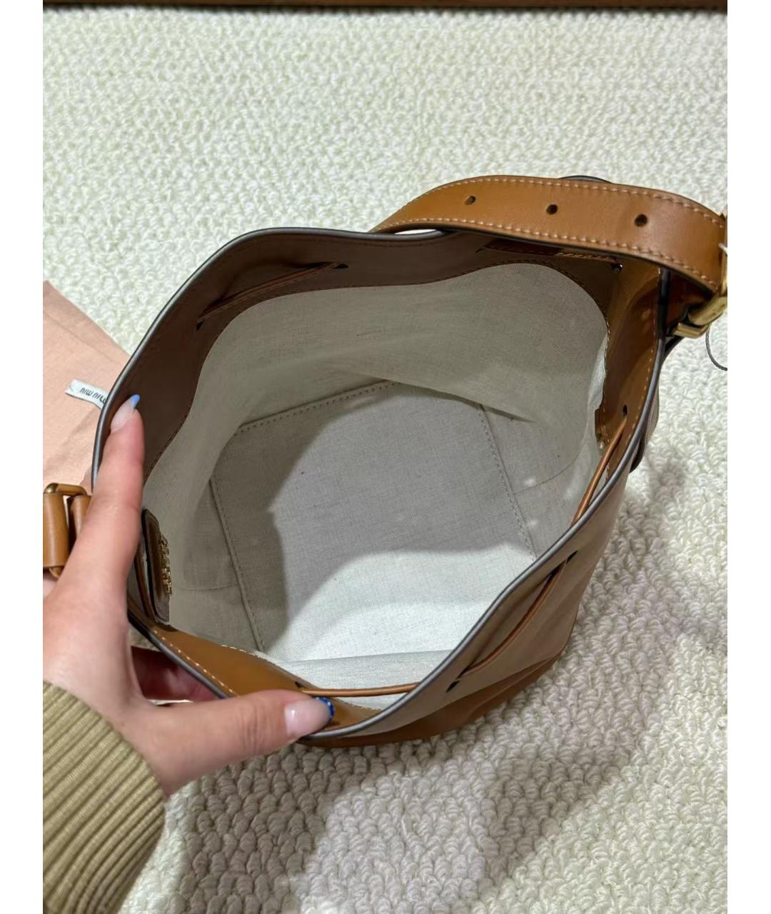 MIU MIU Кожаная сумка через плечо, фото 6