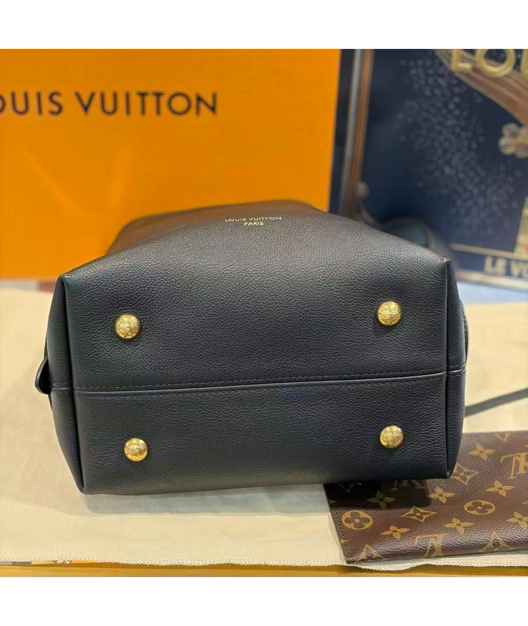 LOUIS VUITTON BEAUTY Черная кожаная сумка через плечо, фото 6