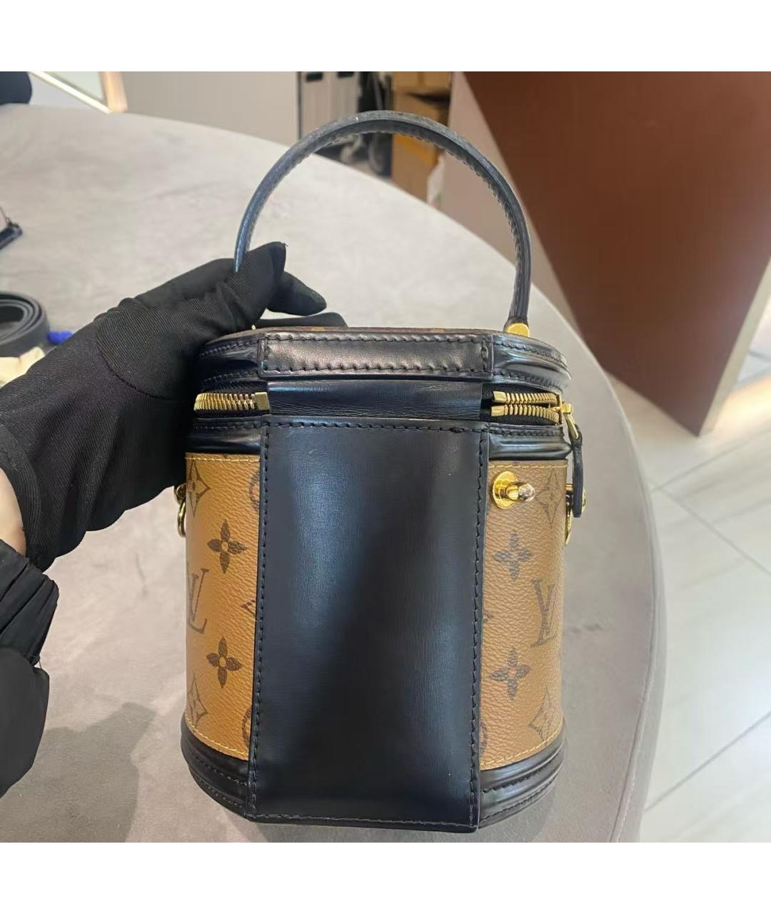 LOUIS VUITTON Коричневая кожаная сумка с короткими ручками, фото 3