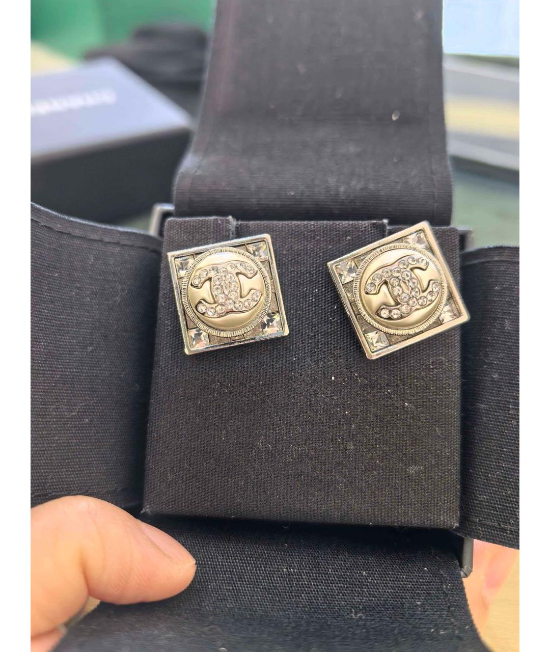 CHANEL Золотые металлические серьги, фото 4