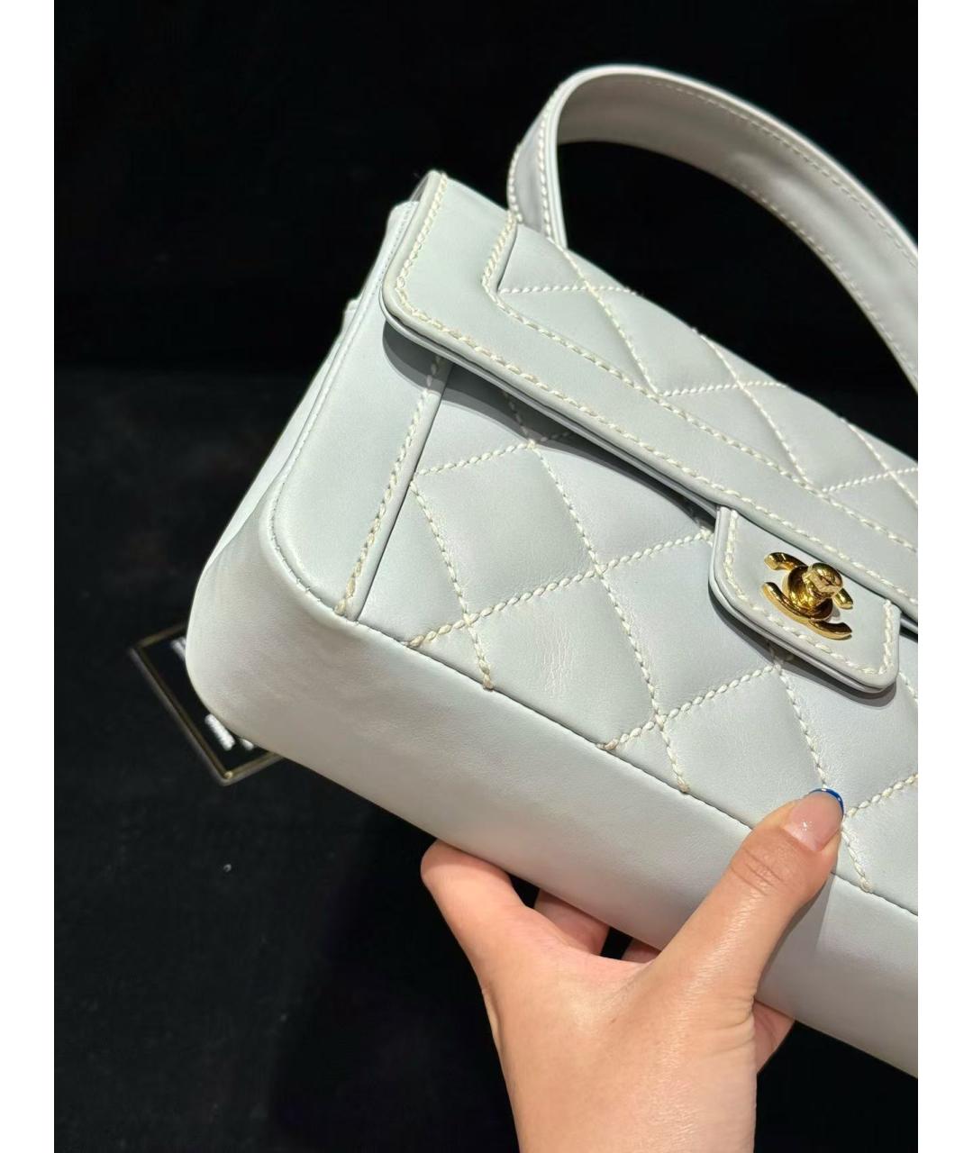 CHANEL Белая кожаная сумка через плечо, фото 6