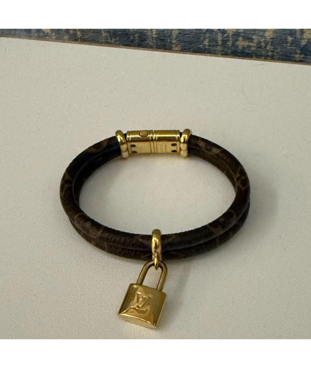LOUIS VUITTON Коричневый кожаный браслет, фото 4