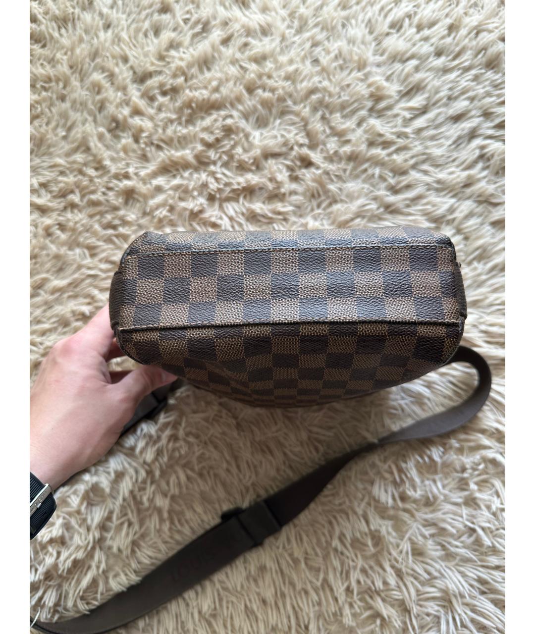 LOUIS VUITTON Коричневая сумка на плечо из искусственной кожи, фото 5