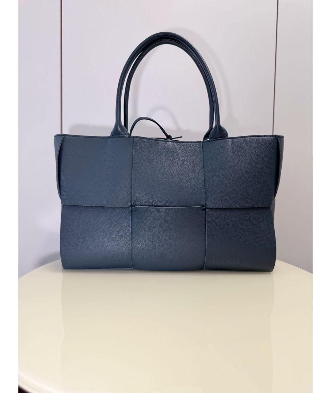 BOTTEGA VENETA Темно-синяя кожаная сумка тоут, фото 3