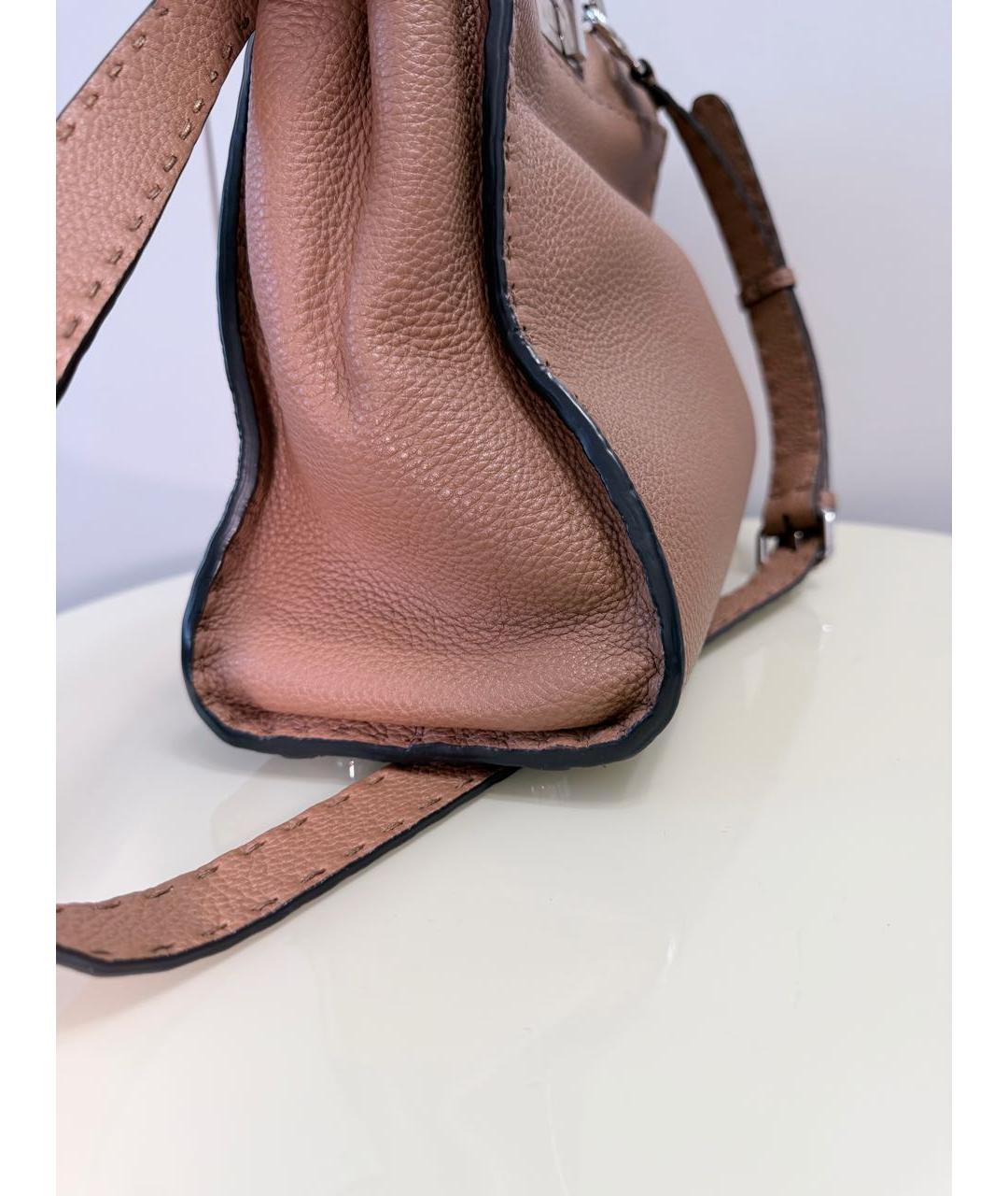 FENDI Коричневая кожаная сумка с короткими ручками, фото 2