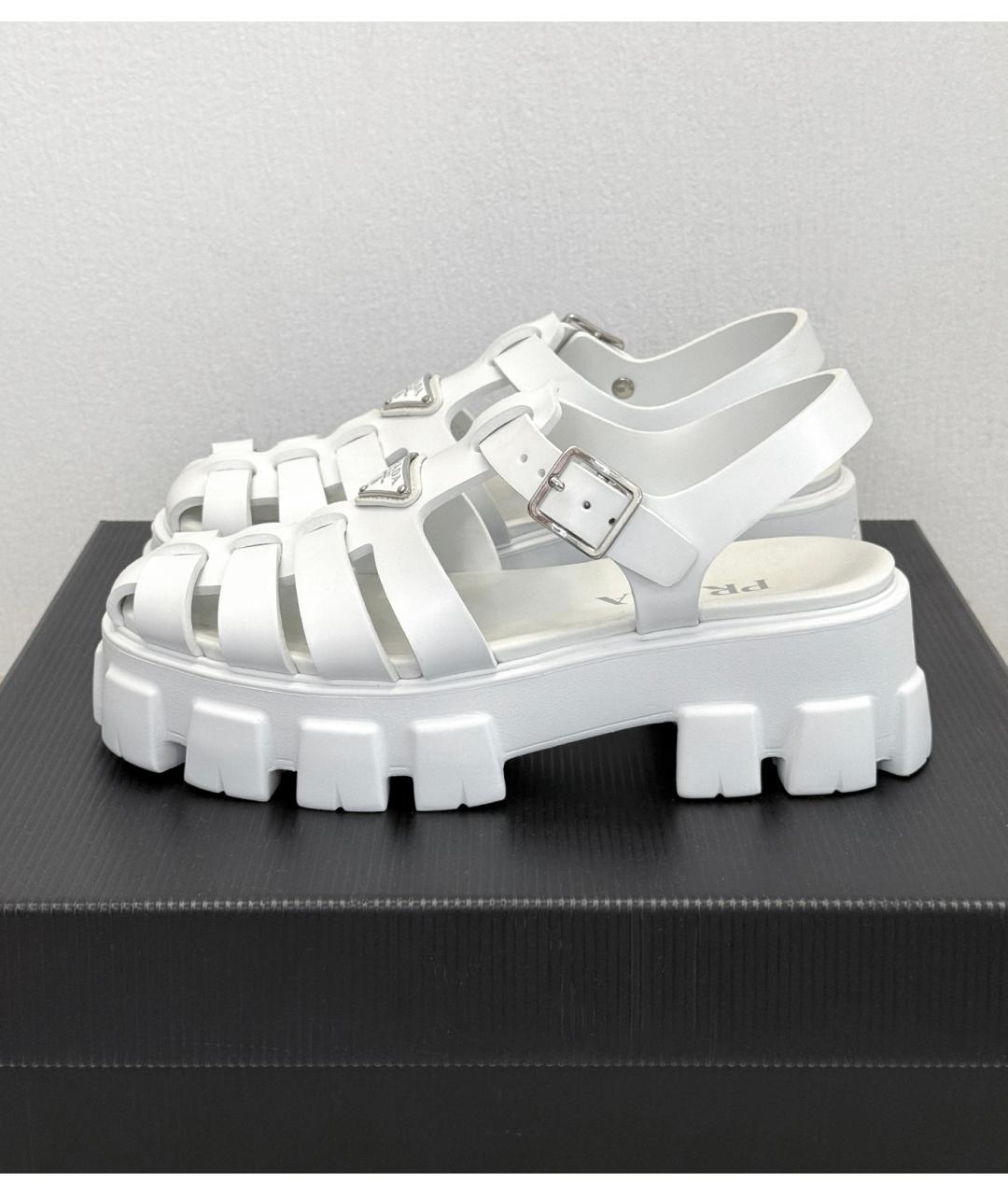 PRADA Белые босоножки, фото 4
