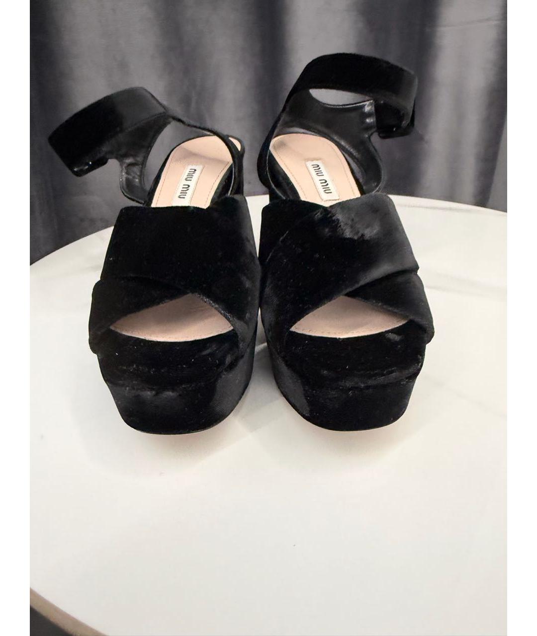 MIU MIU Черные бархатные босоножки, фото 8