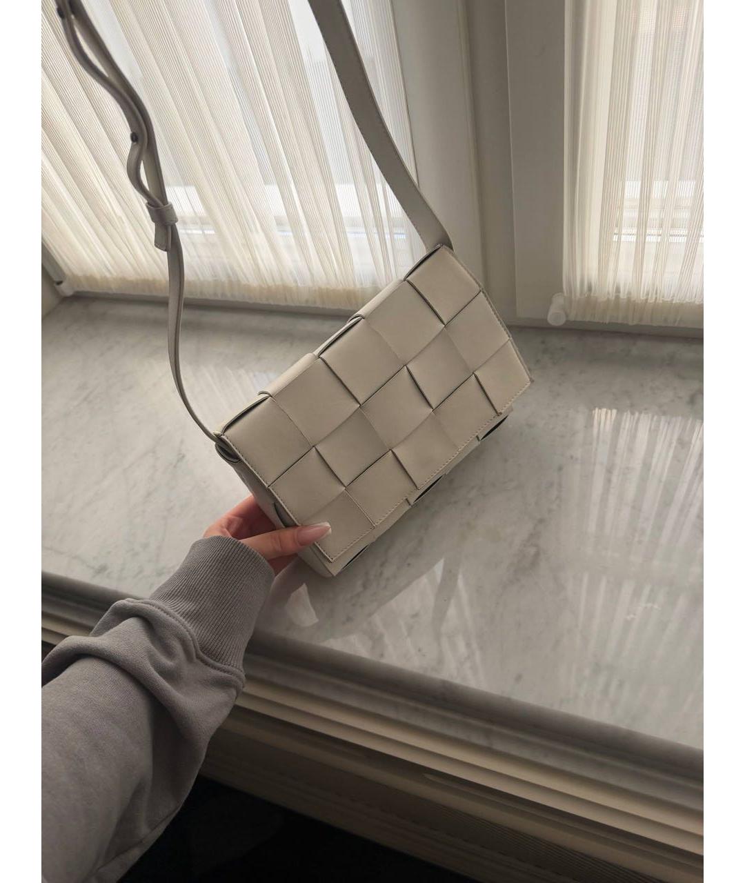 BOTTEGA VENETA Белая сумка через плечо из искусственной кожи, фото 4