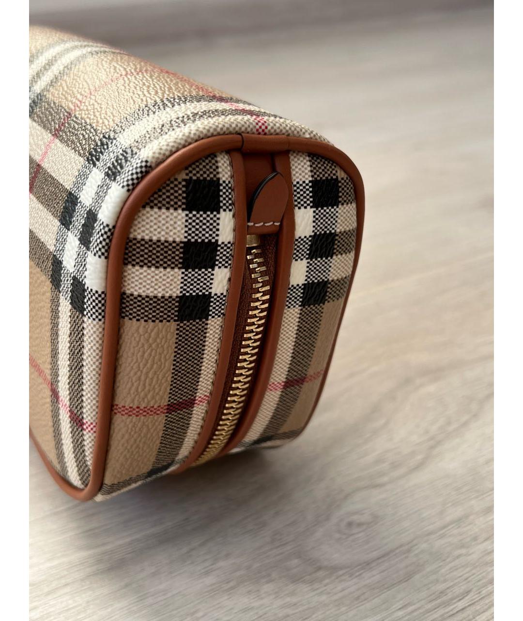 BURBERRY Бежевая косметичка, фото 4