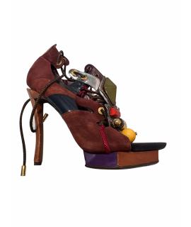 LOUIS VUITTON Босоножки