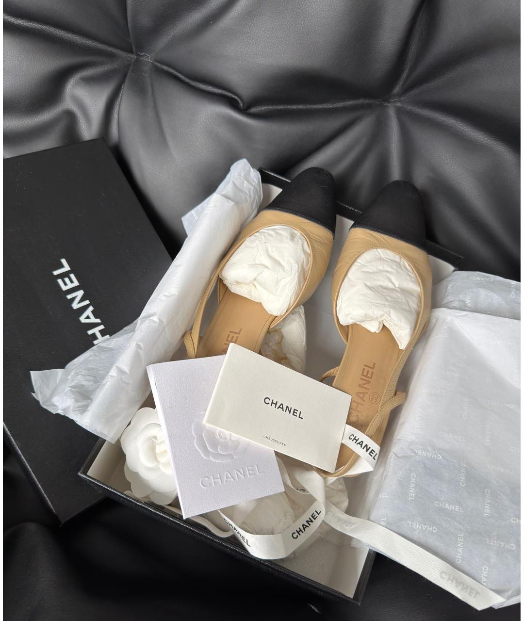 CHANEL Бежевые кожаные лодочки на низком каблуке, фото 3