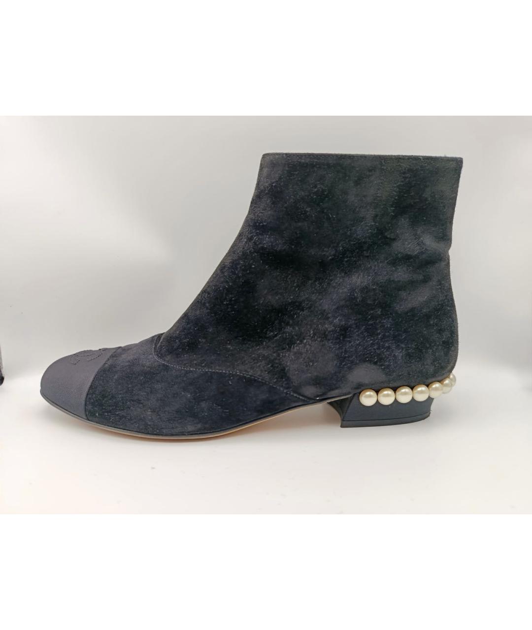 CHANEL Черные замшевые ботильоны, фото 4