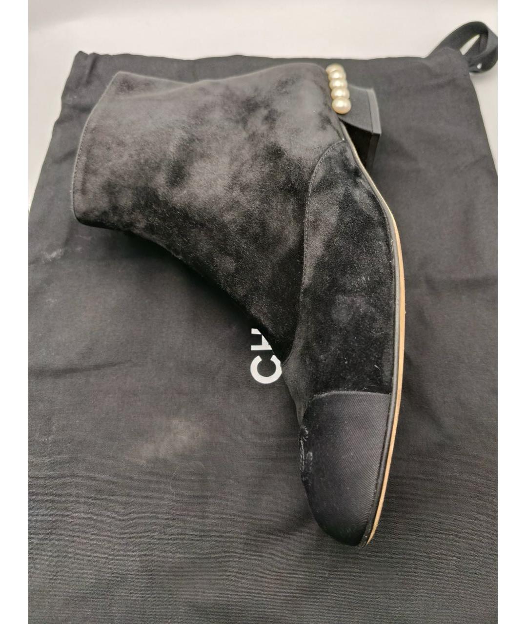 CHANEL Черные замшевые ботильоны, фото 8