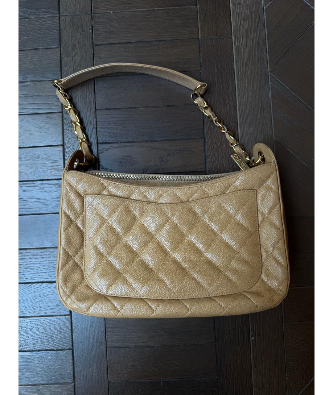 CHANEL Бежевая кожаная сумка с короткими ручками, фото 2
