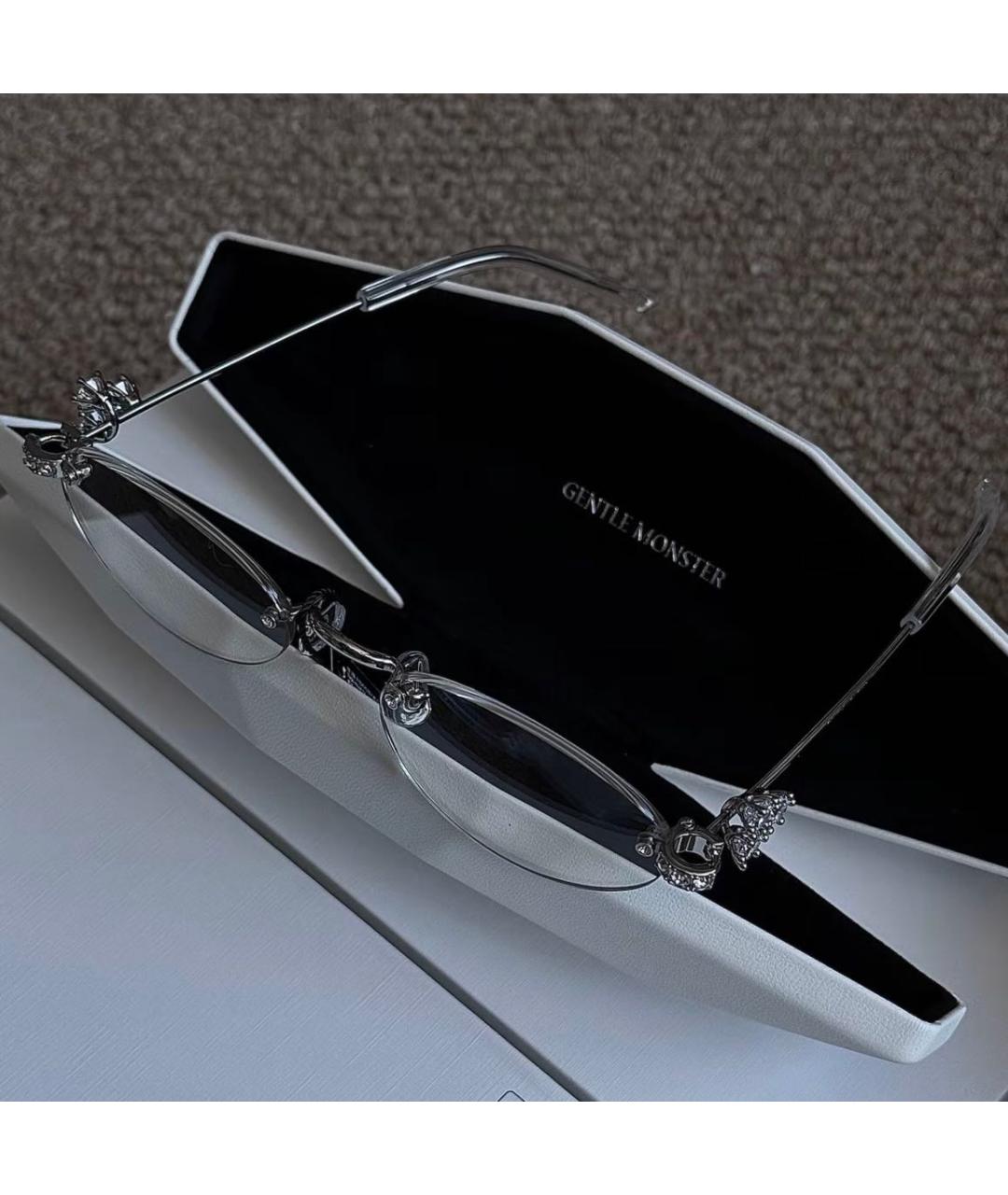 GENTLE MONSTER Серебряные металлические солнцезащитные очки, фото 3